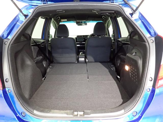 フィットハイブリッド Ｓ　ホンダセンシング　純正ナビ・フルセグＴＶ・バックカメラ・アダプティブクルーズコントロール・レーンキープアシスト・衝突軽減ブレーキ・ＬＥＤヘッドライト・純正１６インチＡＷ・ＥＴＣ・Ｂｌｕｅｔｏｏｔｈ・スマートキー・ＤＶＤ（32枚目）