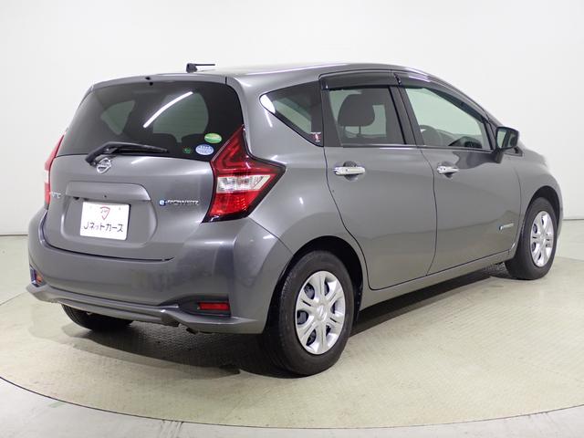 ノート ｅ－パワー　Ｘ　純正ナビ・フルセグＴＶ・バックカメラ・レーンキープアシスト・衝突軽減ブレーキ・障害物センサー・踏み間違い防止・ＥＴＣ・Ｂｌｕｅｔｏｏｔｈ・スマートキー・ＣＤ・プッシュスタート（8枚目）