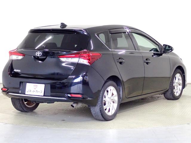 オーリス 150X Sパッケージ パノラマガラスルーフ・純正9インチナビ・フルセグTV・バックカメラ・衝突軽減ブレーキ・LEDヘッドライト・純正16インチAW・レーンキープアラート・スマートキー・ETC・プッシュスタート(10枚目)