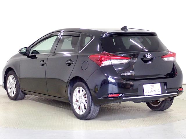 オーリス 150X Sパッケージ パノラマガラスルーフ・純正9インチナビ・フルセグTV・バックカメラ・衝突軽減ブレーキ・LEDヘッドライト・純正16インチAW・レーンキープアラート・スマートキー・ETC・プッシュスタート(13枚目)