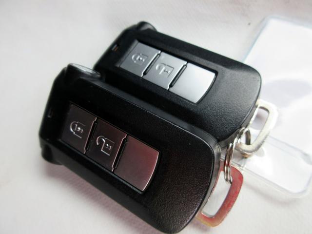 デイズルークス ハイウェイスター ターボ ナビ フルセグTV スマートキー アラウンドビューモニター 後席サーキュレーター 横滑り防止装置 両側電動スライドドア HID(63枚目)