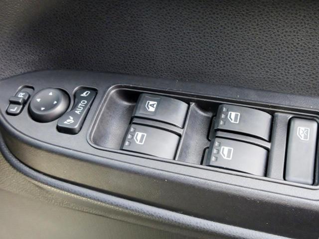 タント カスタムＲＳ　ターボ　ブレーキサポート　後期　ワンオーナー　９インチナビ　フルセグＴＶ　全周囲モニター　ブルートゥース対応　ＬＥＤヘッドライト　両側電動スライドドア　ハーフレザーシート　アイドリングストップ（48枚目）