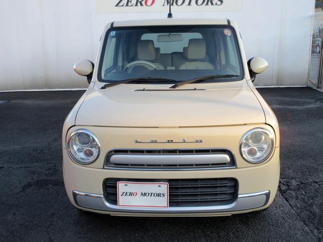 アルトラパンショコラ Ｘ　スマートフォン連携ナビ　ＴＶ　ブルートゥース対応　ＨＩＤ　専用内装　電動格納ミラー　アイドリングストップ　スマートキー（3枚目）