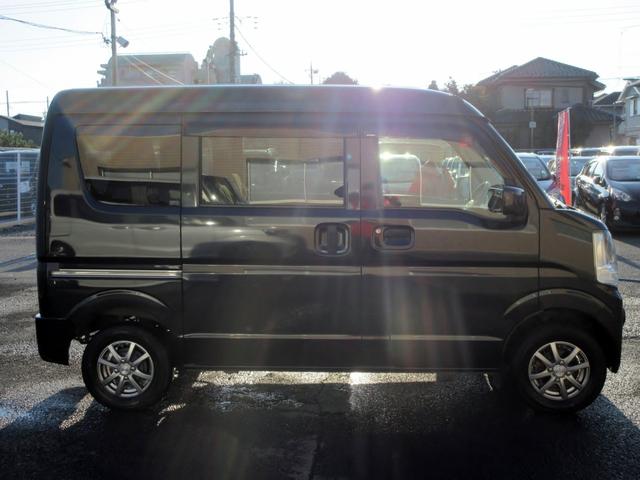 NV100クリッパーバン DX ハイルーフ 修復歴無し ワンオーナー ブレーキサポート ナビ ブルートゥース対応 バックカメラ キーレス 電動格納ミラー 横滑り防止装置 ABS 最大積載量350kg(7枚目)