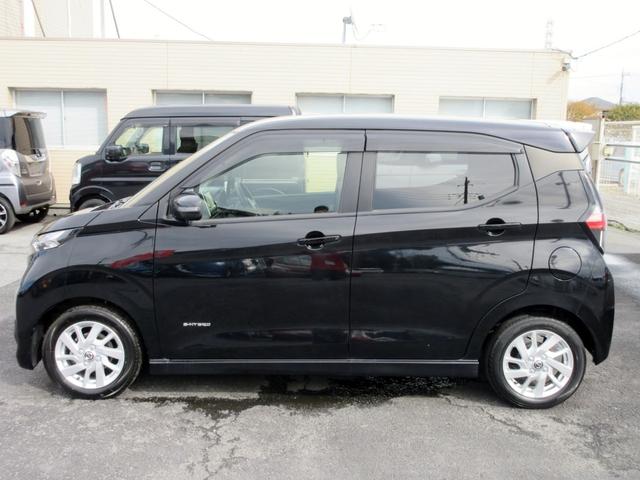 デイズ ハイウェイスター　Ｘ　ブレーキサポート　９インチナビ　フルセグＴＶ　ブルートゥース対応　アラウンドビューモニター　ドライブレコーダー　ＬＥＤヘッドライト　横滑り防止装置　クリアランスソナー　スマートキー（9枚目）