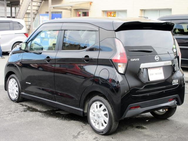 デイズ ハイウェイスター　Ｘ　ブレーキサポート　９インチナビ　フルセグＴＶ　ブルートゥース対応　アラウンドビューモニター　ドライブレコーダー　ＬＥＤヘッドライト　横滑り防止装置　クリアランスソナー　スマートキー（17枚目）