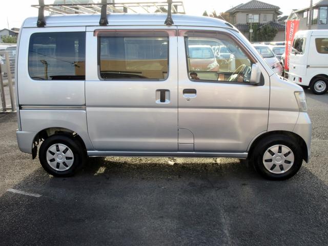 ハイゼットカーゴ クルーズターボ ハイルーフ 4WD ナビ TV ブルートゥース対応 バックカメラ ルーフキャリア パワーウィンドウ 電動格納ミラー キーレス ETC LEDヘッドライト スライドドア(7枚目)