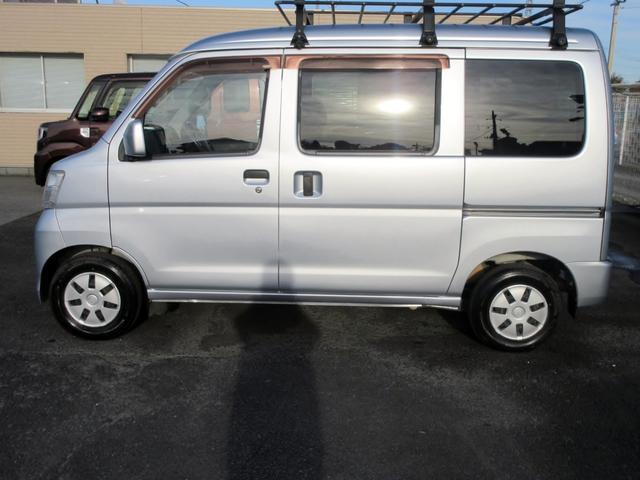 ハイゼットカーゴ クルーズターボ ハイルーフ 4WD ナビ TV ブルートゥース対応 バックカメラ ルーフキャリア パワーウィンドウ 電動格納ミラー キーレス ETC LEDヘッドライト スライドドア(9枚目)