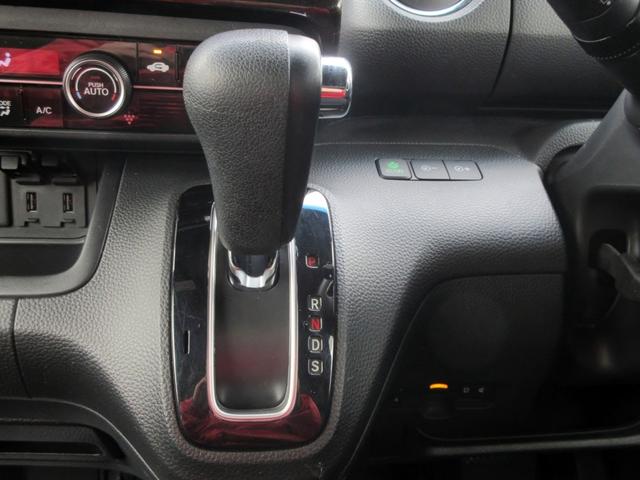 Ｎ－ＢＯＸカスタム Ｇ・Ｌターボホンダセンシング　ブレーキサポート　アダクティブクルーズコントロール　両側電動スライドドア　スマートキー　パドルシフト　ハーフレザーシート　ＬＥＤヘッドライト　アイドリングストップ（19枚目）