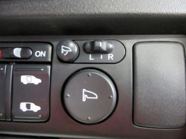 フリードハイブリッド ジャストセレクション　７人　修復歴無し　ＨＤＤナビ　ＴＶ　ブルートゥース対応　ＴＶ　バックカメラ　ＥＴＣ　クルーズコントロール　スマートキー　両側電動スライドドア　ＨＩＤ　アイドリングストップ（51枚目）