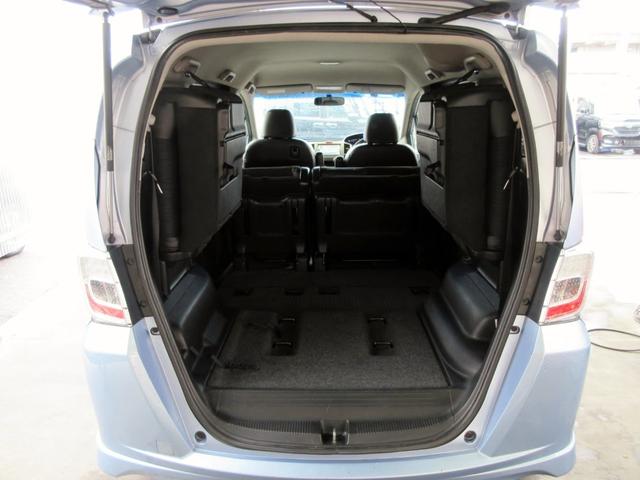 フリードハイブリッド ジャストセレクション　７人　修復歴無し　ＨＤＤナビ　ＴＶ　ブルートゥース対応　ＴＶ　バックカメラ　ＥＴＣ　クルーズコントロール　スマートキー　両側電動スライドドア　ＨＩＤ　アイドリングストップ（57枚目）