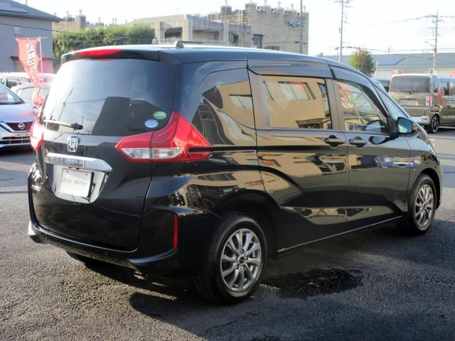 フリード Ｇ・ホンダセンシング　６人　ブレーキサポート　後期　ナビ　フルセグＴＶ　ブルートゥース対応　バックカメラ　両側電動スライドドア　アダプティブクルーズコントロール　左右シートヒーター　アイドリングストップ　電動格納ミラー（15枚目）