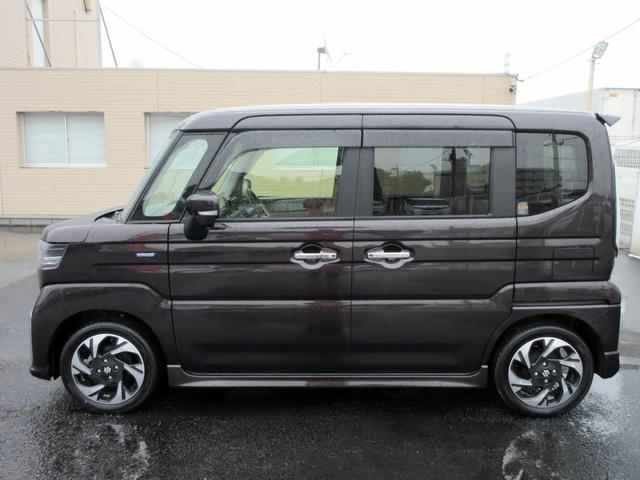 スペーシアカスタム ハイブリッドＸＳ　デュアルセンサーブレーキサポートＩＩ　４ＷＤ　現行モデル　９インチナビ　フルセグＴＶ　ブルートゥース対応　全方位モニター　アップルカープレイ　アダプティブクルーズコントロール　ハーフレザーシート（9枚目）