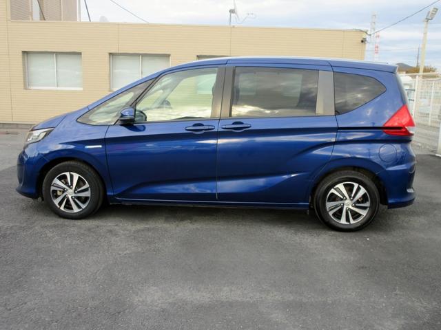 フリード+ハイブリッド ハイブリッドEX 両側パワースライドドア ナビ フルセグTV CD/DVD Bluetooth対応 バックカメラ スマートキー ブレーキサポート アダクティブクルーズコントロール シートヒーター ハーフレザーシート(9枚目)