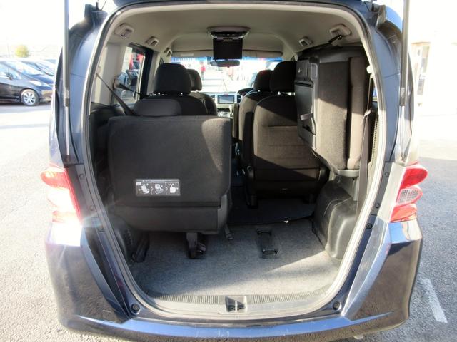 フリード Ｇ　ジャストセレクション　７人乗り　ナビ　フルセグＴＶ　ブルートゥース対応　バックカメラ　１０．２インチフリップダウンモニター　スマートキー　両側電動スライドドア　ＥＴＣ　電動格納ミラー（45枚目）