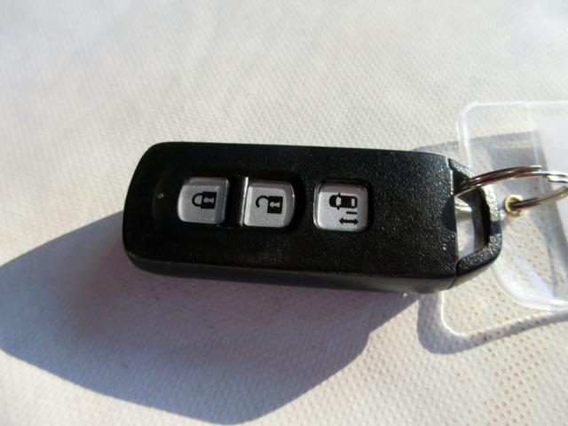 Ｎ－ＢＯＸカスタム Ｇ・Ａパッケージ　ブレーキサポート　ナビ　ＴＶ　バックカメラ　ブルートゥース対応　ＤＶＤ再生　ＥＴＣ　ＨＩＤ　パワースライドドア　横滑り防止装置　電動格納ミラー　スマートキー　アイドリングストップ（65枚目）