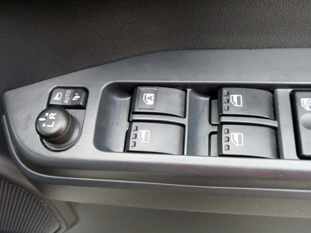 【４００台以上の展示台数】各メーカーでの見比べ・同車種での見比べなどなど見比べながら車を選んでみませんか？当店なら可能です！ぜひ見て比べて納得の一台を探します！お車探しの際はお気軽にご相談ください！！