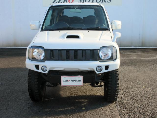 ジムニー クロスアドベンチャーＸＣ　ターボ　リフトアップ　フジツボマフラー　前後ショートバンパーエアロ　ナビ　ブルートゥース対応　ＤＶＤ再生　ＥＴＣ　キーレス　ハーフレザーシート　シートヒーター（3枚目）