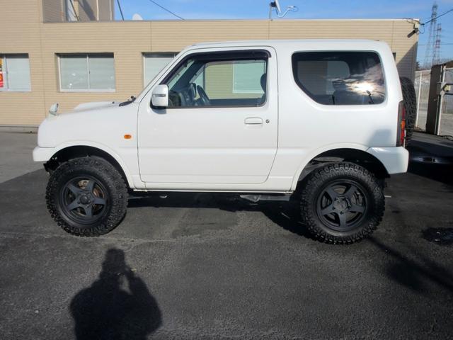 ジムニー クロスアドベンチャーＸＣ　ターボ　リフトアップ　フジツボマフラー　前後ショートバンパーエアロ　ナビ　ブルートゥース対応　ＤＶＤ再生　ＥＴＣ　キーレス　ハーフレザーシート　シートヒーター（9枚目）