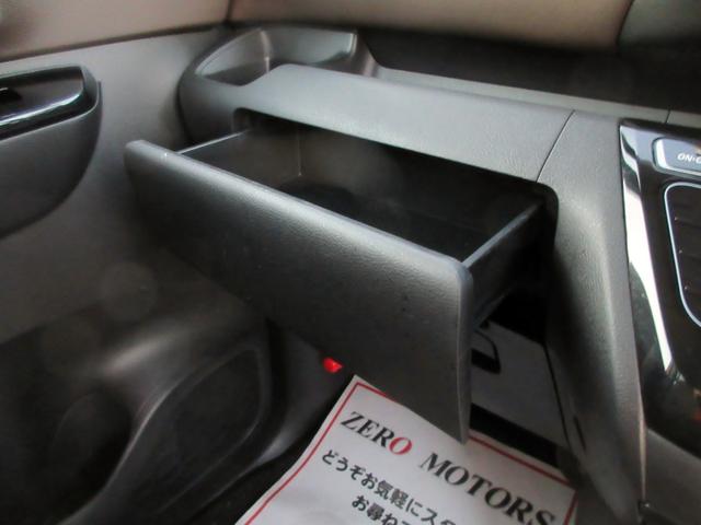 【４００台以上の展示台数】各メーカーでの見比べ・同車種での見比べなどなど見比べながら車を選んでみませんか？当店なら可能です！ぜひ見て比べて納得の一台を探します！お車探しの際はお気軽にご相談ください！！