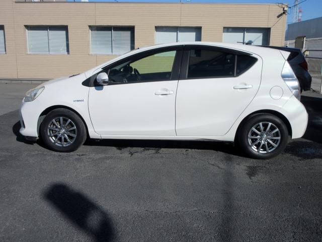 アクア G 修復歴無し ナビ TV ETC ブルートゥース対応 LEDヘッドライト 電動格納ミラー スマートキー(9枚目)