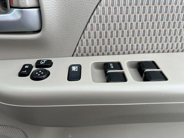 MITSUBISHI TOWN BOX G