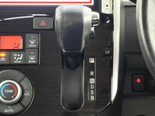 タント カスタムＲＳ　トップエディションＳＡＩＩ　ターボ　修復歴無　ブレーキサポート　ナビ（Ｂｌｕｅｔｏｏｔｈ・フルセグテレビ・ＤＶＤ・ＣＤ）バックカメラ　ＥＴＣ　ドラレコ　両側パワースライド　ローダウン　社外マフラー　ハーフレザーシート（30枚目）