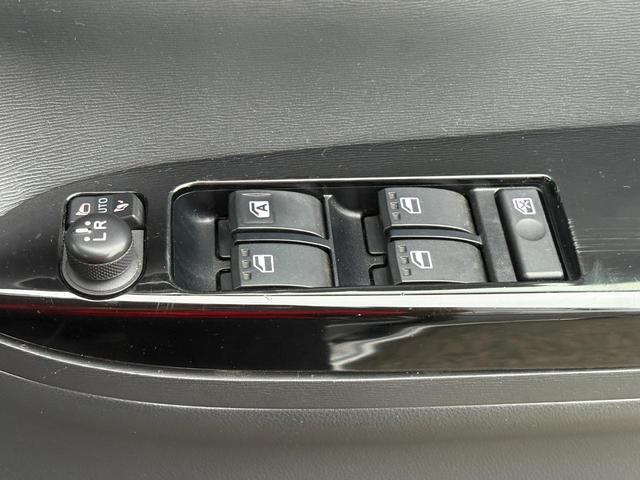 タント カスタムＲＳ　トップエディションＳＡＩＩ　ターボ　修復歴無　ブレーキサポート　ナビ（Ｂｌｕｅｔｏｏｔｈ・フルセグテレビ・ＤＶＤ・ＣＤ）バックカメラ　ＥＴＣ　ドラレコ　両側パワースライド　ローダウン　社外マフラー　ハーフレザーシート（45枚目）