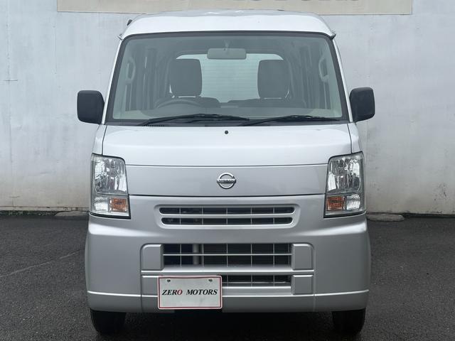 ＮＶ１００クリッパーバン ＤＸ　４ＷＤ（切替式）ハイルーフ　修復歴無　車検２年付　キーレスキー　フルフラット　ドアバイザー　ライトレベライザー　ラジオ　ＭＡＸ積載量３５０キロ　タイミングチェーン式（3枚目）