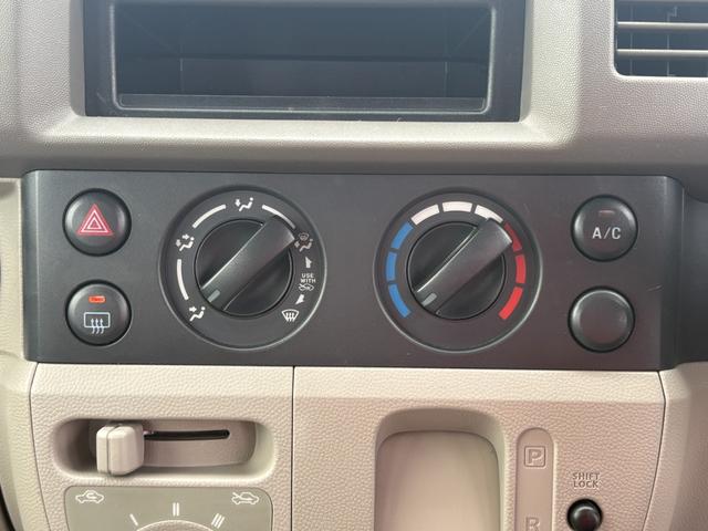 ＮＶ１００クリッパーバン ＤＸ　４ＷＤ（切替式）ハイルーフ　修復歴無　車検２年付　キーレスキー　フルフラット　ドアバイザー　ライトレベライザー　ラジオ　ＭＡＸ積載量３５０キロ　タイミングチェーン式（29枚目）