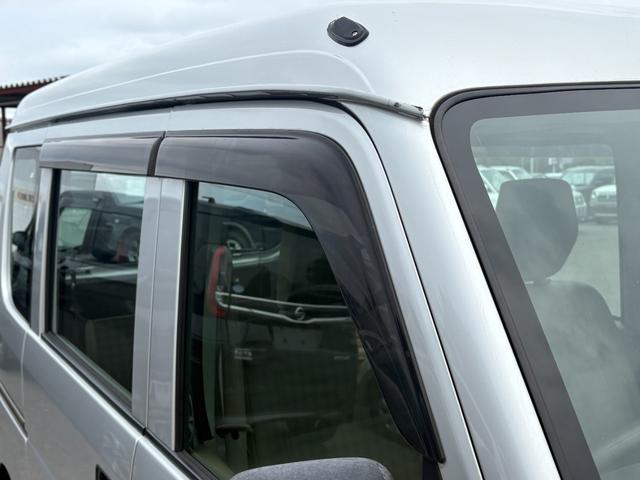 ＮＶ１００クリッパーバン ＤＸ　４ＷＤ（切替式）ハイルーフ　修復歴無　車検２年付　キーレスキー　フルフラット　ドアバイザー　ライトレベライザー　ラジオ　ＭＡＸ積載量３５０キロ　タイミングチェーン式（45枚目）