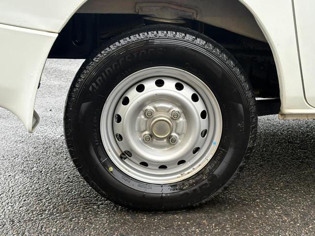 ＮＶ１００クリッパーバン ＤＸ　修復歴無　ラジオ　タイミングベルト交換済　フルフラット　ドアバイザー　ライトレベライザー　ＭＡＸ積載量３５０キロ　ＡＢＳ　エアコン　パワステ　Ｗエアバック（46枚目）