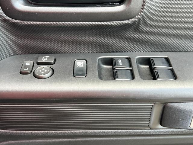 スペーシアギア ハイブリッドＸＺ　車検２年付　ブレーキサポート　ナビ（フルセグテレビ・Ｂｌｕｅｔｏｏｔｈ接続・ＤＶＤ再生・ＣＤ）全方位カメラ　両側電動スライドドア　ＬＥＤヘッドライト　レーンキープアシスト　シートヒーター　ドアバイザー（50枚目）