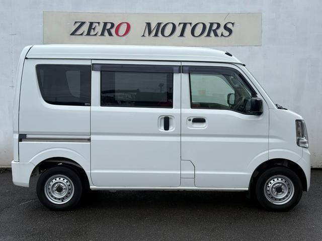 ＮＶ１００クリッパーバン ＤＸ　４ＷＤ　修復歴無　５ＡＧＳ車　２ｎｄ発進機能　ＥＴＣ　オーバーヘッドコンソール　キーレスキー　フルフラット　ドアバイザー　盗難防止システム　ライトレベライザー　横滑り防止装置　積載量３５０キロ（9枚目）