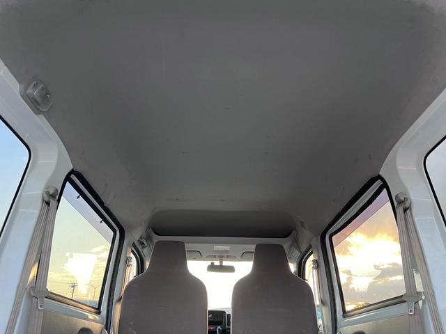 ＮＶ１００クリッパーバン ＤＸ　４ＷＤ　修復歴無　５ＡＧＳ車　２ｎｄ発進機能　ＥＴＣ　オーバーヘッドコンソール　キーレスキー　フルフラット　ドアバイザー　盗難防止システム　ライトレベライザー　横滑り防止装置　積載量３５０キロ（44枚目）