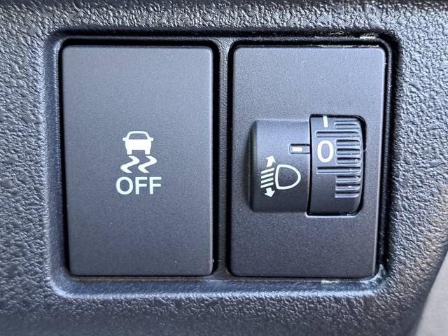 Ｎ－ＢＯＸカスタム ターボ　現行モデル　ブレーキサポート　８インチナビ（フルセグテレビ・Ｂｌｕｅｔｏｏｔｈ接続・ＵＳＢ）バックカメラ　ＥＴＣ　両側電動スライドドア　アダプティブクルーズコントロール　ブレーキホールド　ドアバイザー（50枚目）