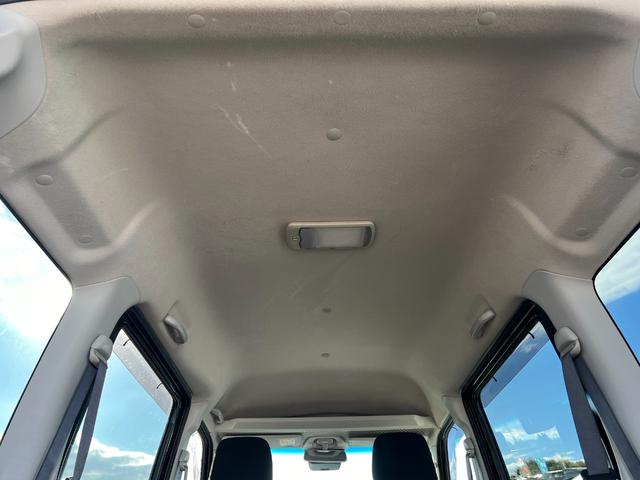 ハイゼットカーゴ クルーズSAIII 後期 4WD ハイルーフ ブレーキサポート オーバーヘッドコンソール キーレスキー ドアバイザー アクセル踏み間違い防止装置 レーンキープアシスト 横滑り防止装置 電動格納ドアミラー レベライザー(46枚目)