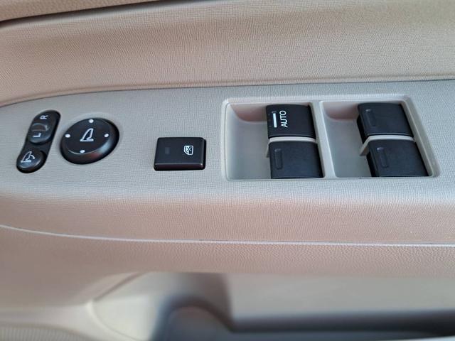 Ｎ－ＷＧＮ Ｇ　修復歴無　ナビ（フルセグテレビ・Ｂｌｕｅｔｏｏｔｈ接続・ＤＶＤ再生・ＣＤ）ＥＴＣ　バックカメラ　ドアバイザー　アルミホイール　スマートキー　盗難防止システム　電動格納ドアミラー　オートエアコン（48枚目）