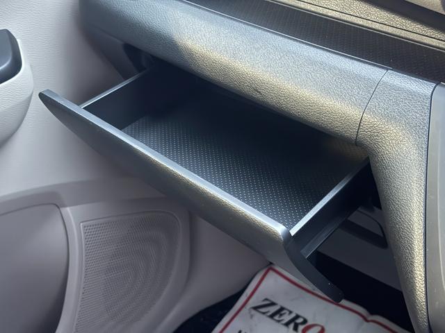 デイズ Ｓ　車検２年付　ＡＵＸ接続　横滑り防止装置　ドアバイザー　フルフラット　キーレスキー　電動格納ドアミラー　プライバシーガラス　ライトレベライザー　パワーウィンドウ　エアコン　パワステ（33枚目）