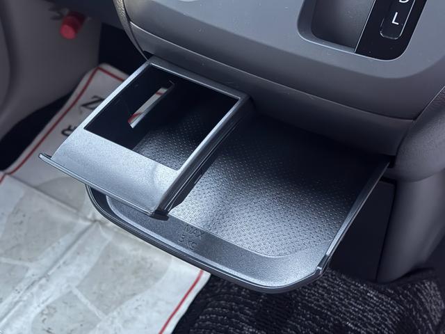 デイズ Ｓ　車検２年付　ＡＵＸ接続　横滑り防止装置　ドアバイザー　フルフラット　キーレスキー　電動格納ドアミラー　プライバシーガラス　ライトレベライザー　パワーウィンドウ　エアコン　パワステ（37枚目）