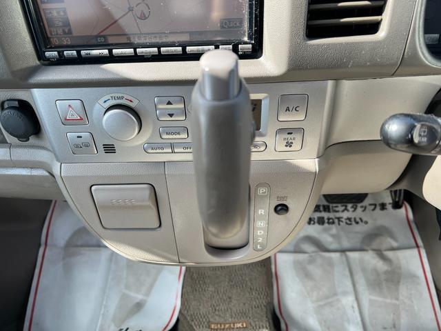 エブリイワゴン PZターボスペシャル 4WD 修復歴無 車検2年付 両側パワースライドドア オートステップ シートヒーター HIDライト ナビ テレビ DVD再生 CD ドライブレコーダー 電動格納ドアミラー キーレスキー アルミホイール(27枚目)