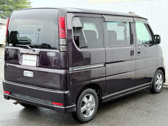 バモス Ｌターボローダウン　後期　車検２年付　修復歴無　タイミングベルト交換済　キーレス　ナビ　ＤＶＤ再生　ＣＤ　音楽録音機能　ＥＴＣ　アルミホイール　ドアバイザー　プライバシーガラス　フルフラット　フォグライト　ＡＢＳ　４ＡＴ（17枚目）