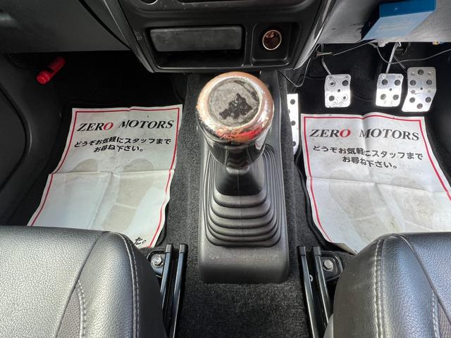 ジムニー クロスアドベンチャーXC 8型 車検2年付 修復歴無 リフトアップ 5MT 4WD ターボ シートヒーター レザーシート Bluetoothオーディオ CD AUX ETC アルミホイール 社外マフラー ショートバンパー(27枚目)