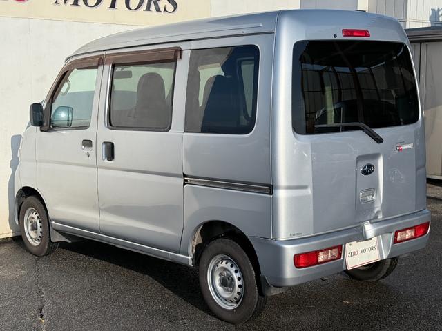 サンバーバン トランスポーター　ハイルーフ　車検２年付　ナビ　テレビ　ＣＤ　パワーウィンドウ　フルフラット　ＭＡＸ積載量３５０キロ　タイミングチェーン式　ドアバイザー　ライトレベライザー（15枚目）