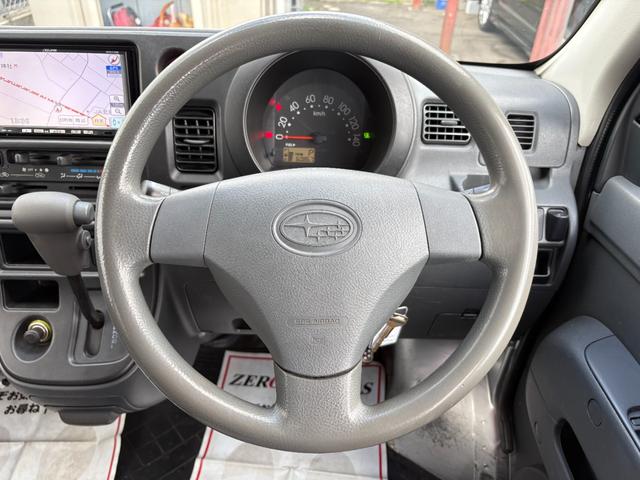 サンバーバン トランスポーター　ハイルーフ　車検２年付　ナビ　テレビ　ＣＤ　パワーウィンドウ　フルフラット　ＭＡＸ積載量３５０キロ　タイミングチェーン式　ドアバイザー　ライトレベライザー（25枚目）