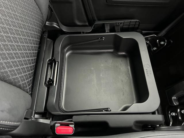 スペーシアカスタム ハイブリッドＸＳターボ　後期　車検２年付　デュアルカメラブレーキサポート　８インチナビ（Ｂｌｕｅｔｏｏｔｈ・フルセグテレビ・ＤＶＤ・ＣＤ）全周囲カメラ　両側パワースライドドア　アダプティブクルーズコントロール　シートヒーター（44枚目）