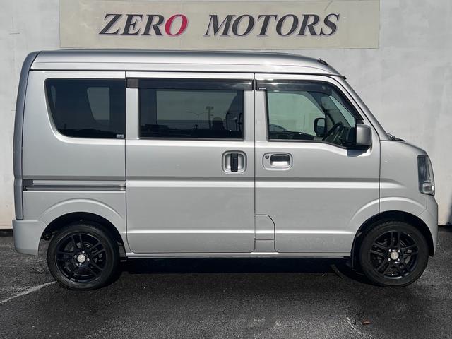 エブリイ ジョインターボ　５ＭＴ　４ＷＤ　ハイルーフ　キーレスキー　ＣＤ　ＡＵＸ接続　パワーウィンドウ　電動格納ドアミラー　オーバーヘッドコンソール　リアヒーター　フルフラット　ＭＡＸ積載量３５０キロ　アルミホイール（9枚目）