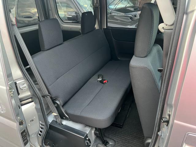 バモスホビオプロ ベースグレード 後期 4WD 車検2年付 修復歴無 ハイルーフ キーレス パワーウィンドウ ナビ テレビ DVD再生 CD ETC アルミホイール ドアバイザー ライトレベライザー フルフラット プライバシーガラス(21枚目)