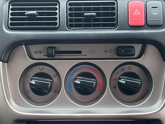 バモスホビオプロ ベースグレード 後期 4WD 車検2年付 修復歴無 ハイルーフ キーレス パワーウィンドウ ナビ テレビ DVD再生 CD ETC アルミホイール ドアバイザー ライトレベライザー フルフラット プライバシーガラス(35枚目)