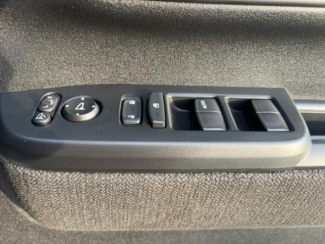 Ｎ－ＢＯＸカスタム ベースグレード　現行モデル　車検２年付　ブレーキサポート　アダプティブクルーズコントロール　ナビ　Ｂｌｕｅｔｏｏｔｈ接続　フルセグテレビ　バックカメラ　ＥＴＣ　前後ドラレコ　両側パワースライドドア　シートヒーター（48枚目）